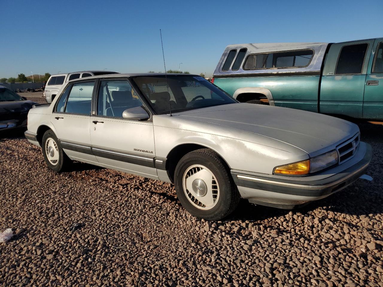 1G2HZ54C1JW300580 1988 Pontiac Bonneville Se