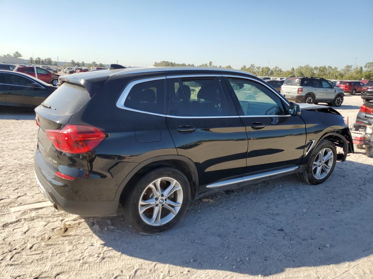 5UXTR7C54KLF24418 2019 BMW X3 Sdrive30I