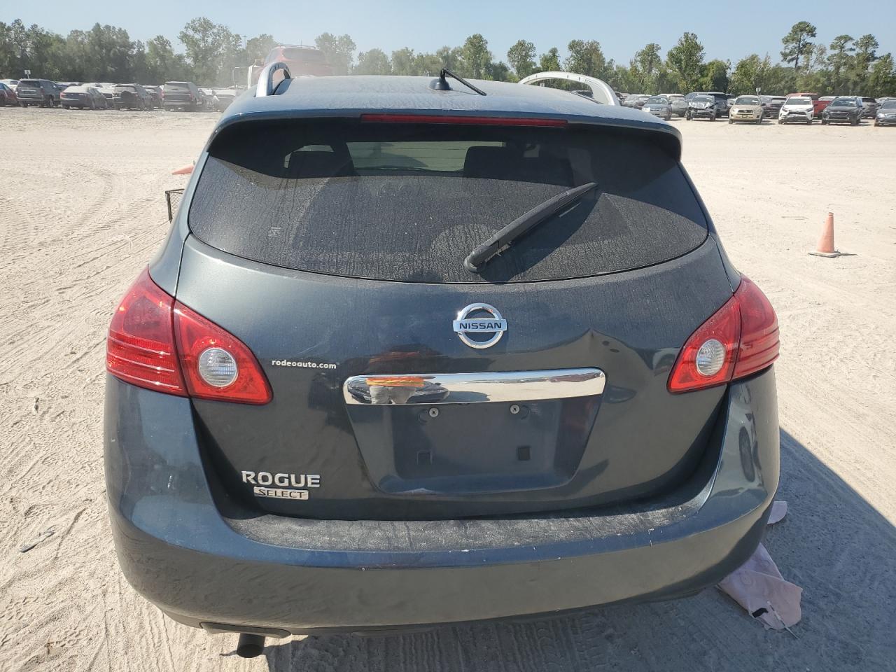 2014 Nissan Rogue Select S VIN: JN8AS5MT5EW603888 Lot: 75870154