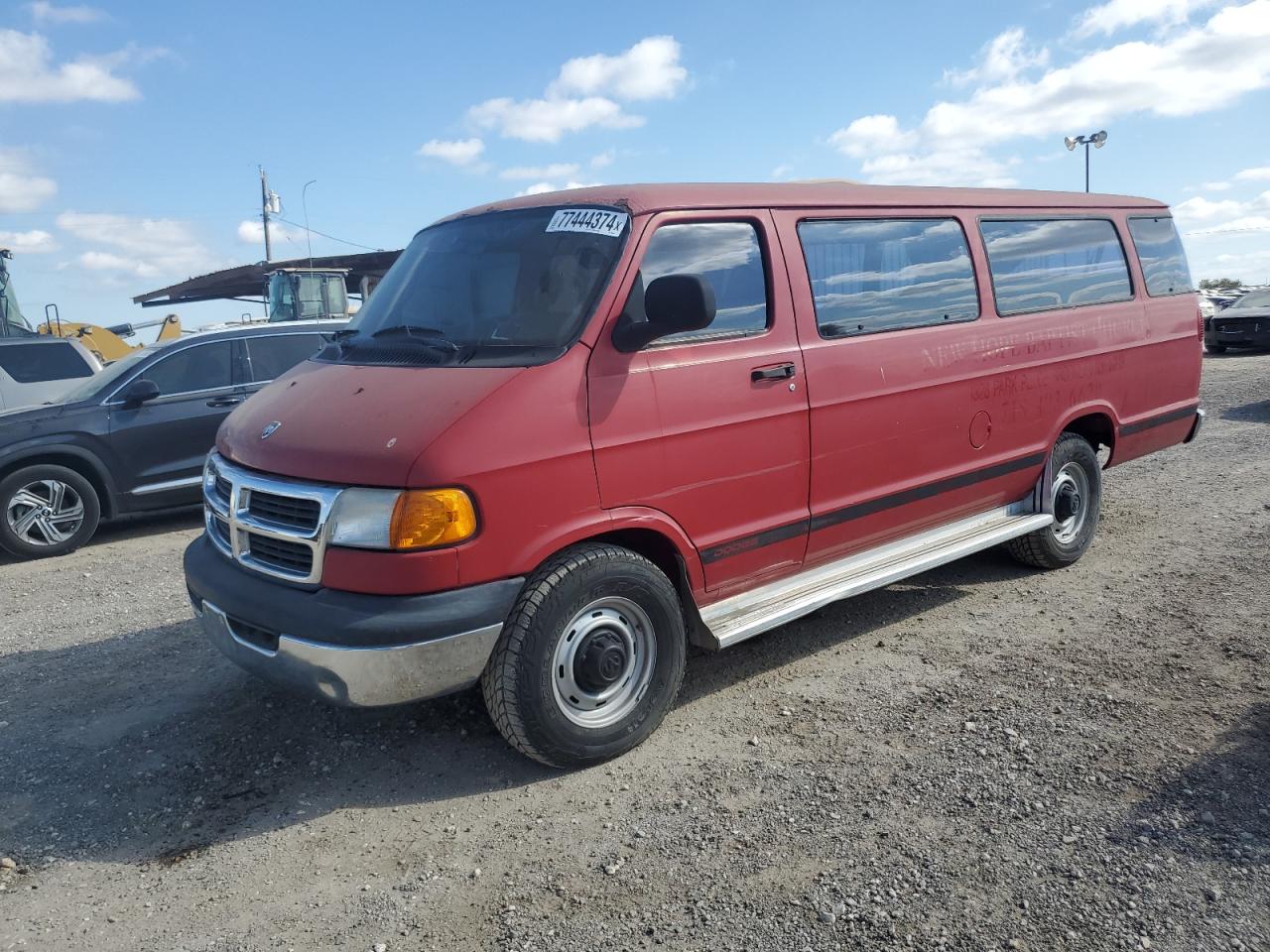 2B5WB35Y72K119680 2002 Dodge Ram Wagon B3500