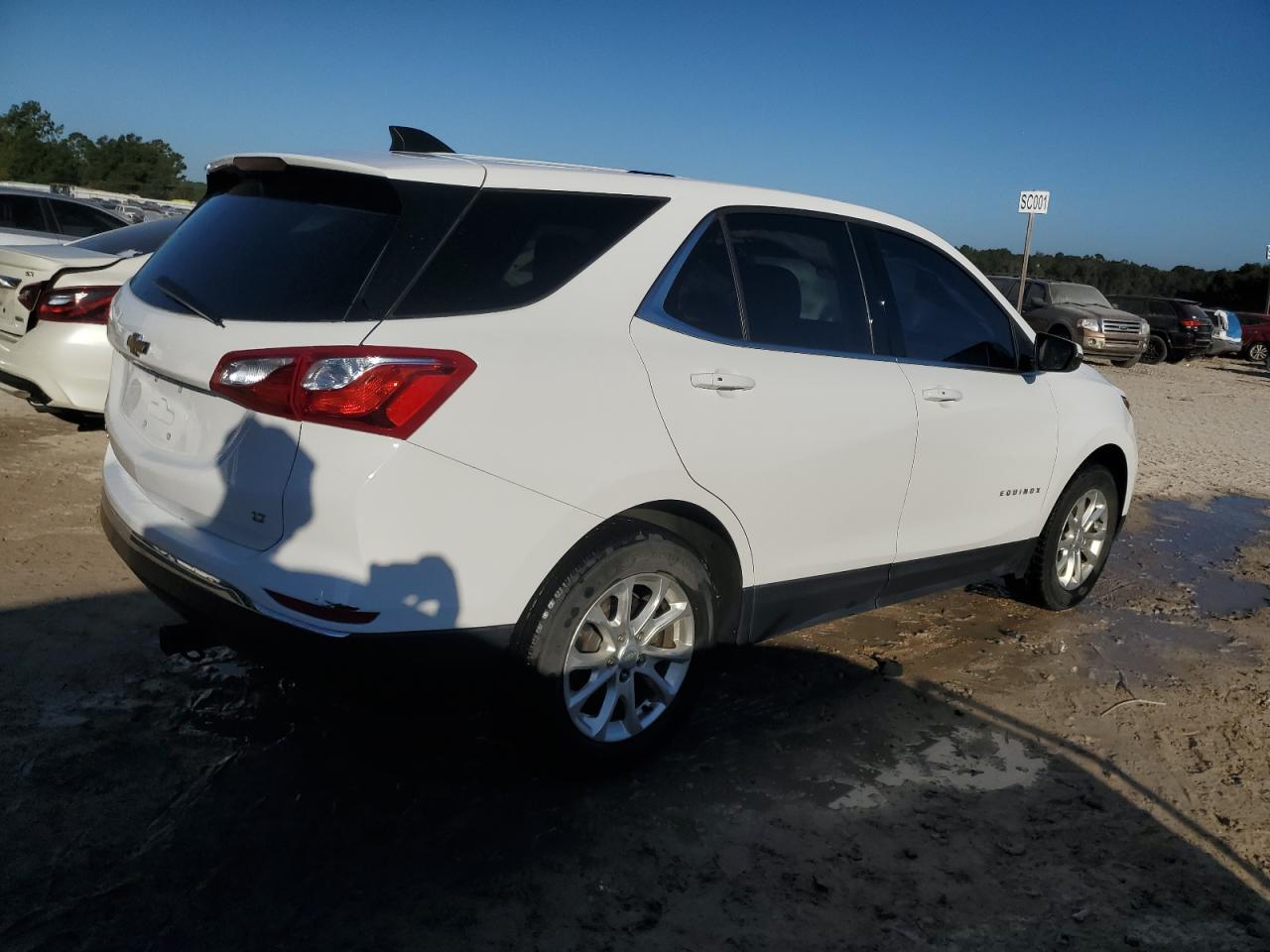 2GNAXJEV5J6125571 2018 Chevrolet Equinox Lt