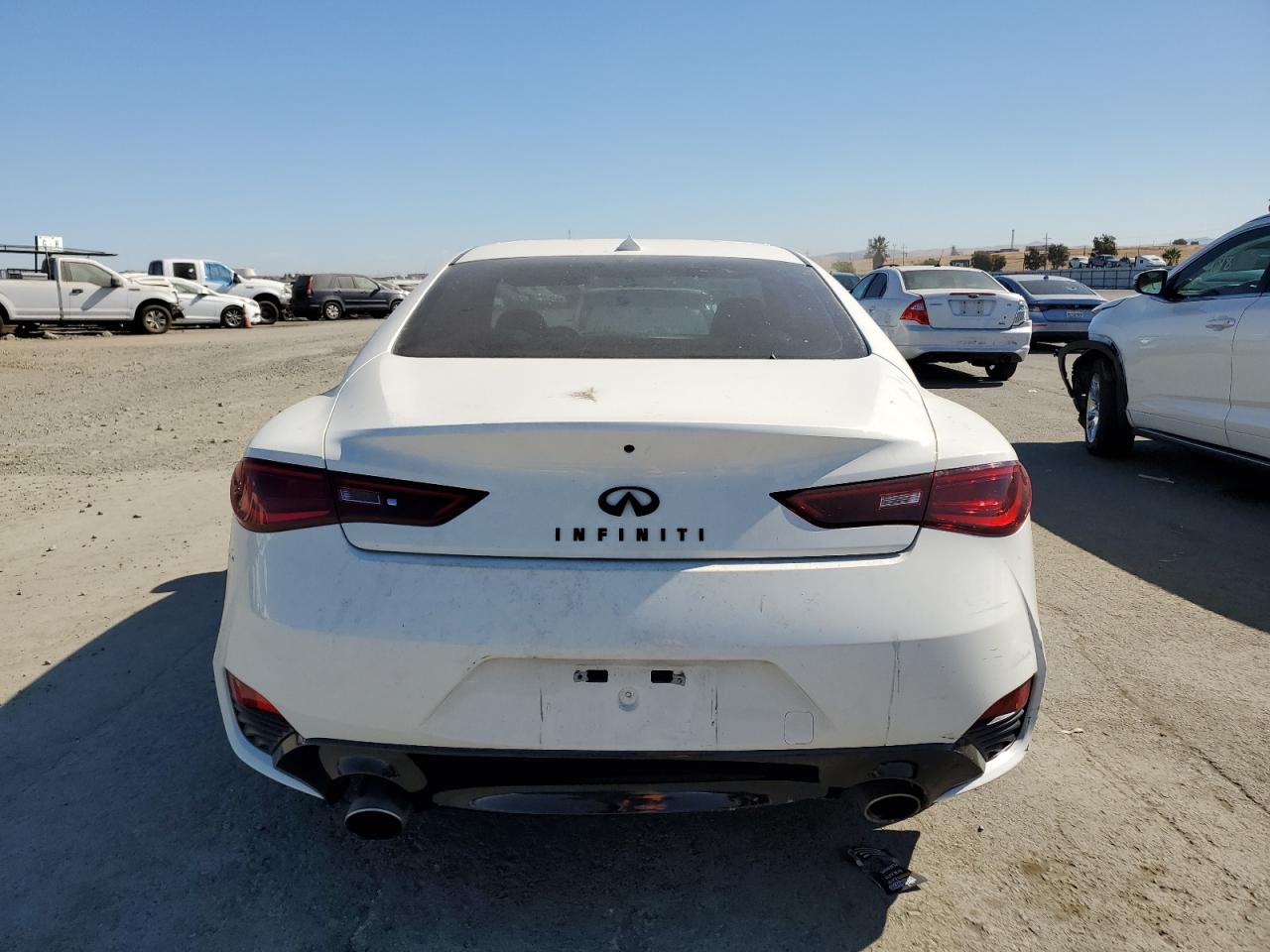 JN1CV7EK9HM110294 2017 Infiniti Q60 Base