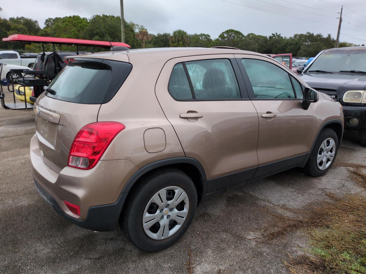 3GNCJKSB9JL410747 2018 Chevrolet Trax Ls