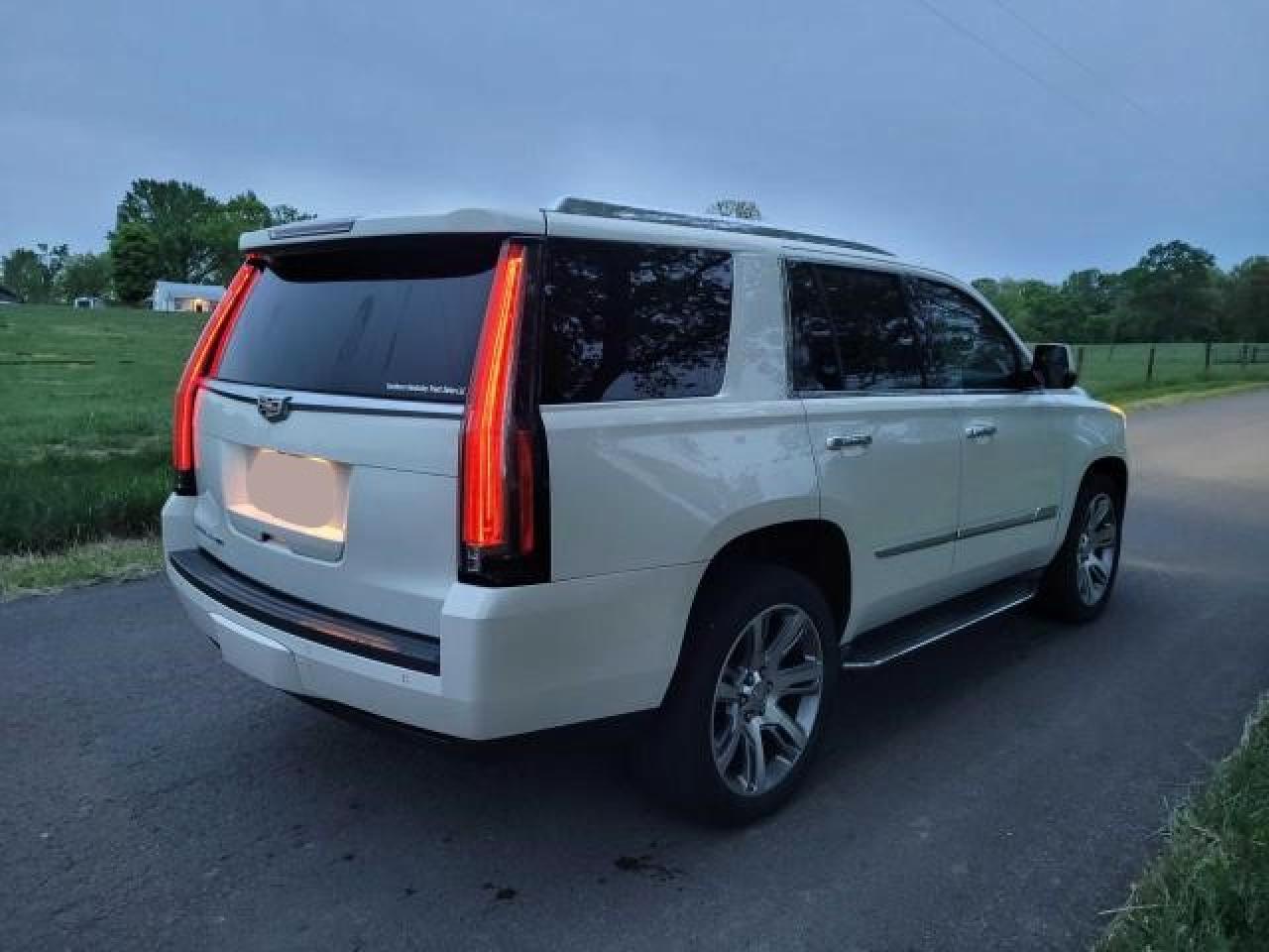 1GYS4MKJ0FR536259 2015 Cadillac Escalade Luxury