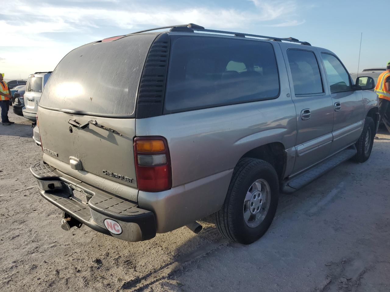 2002 Chevrolet Suburban K1500 VIN: 1GNFK16Z52J308107 Lot: 75179084