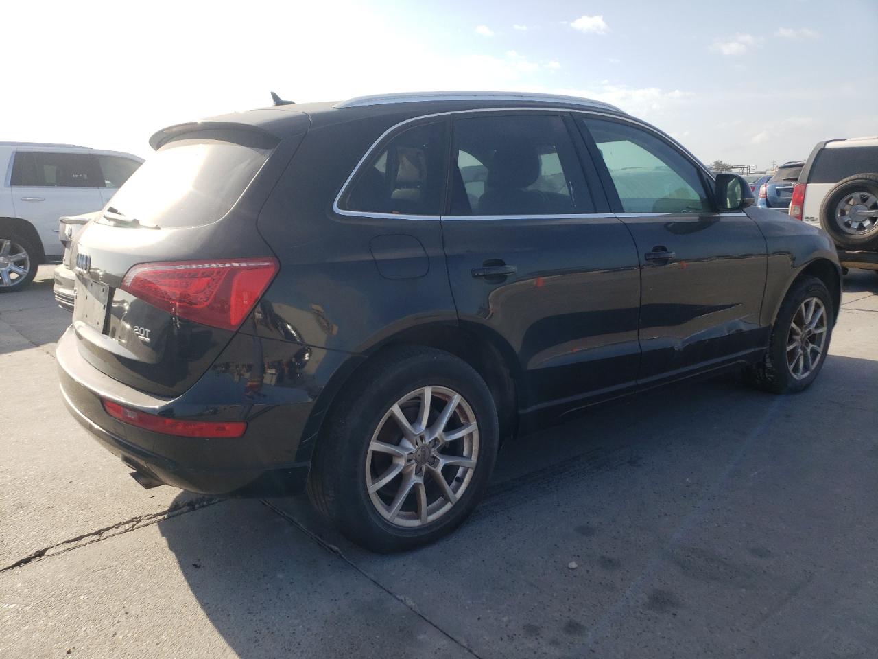 WA1LFAFP1CA019011 2012 Audi Q5 Premium Plus