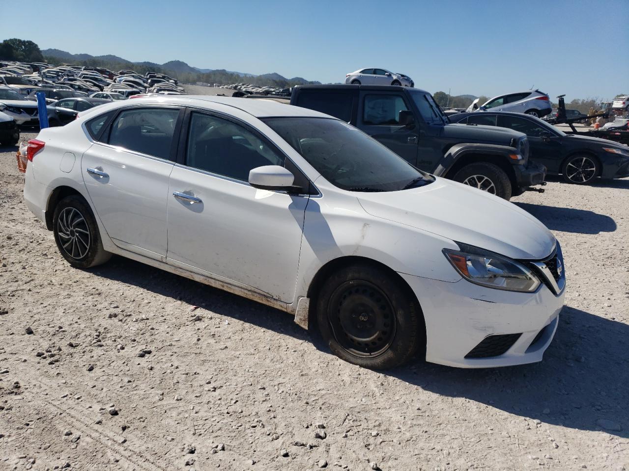 3N1AB7AP5JY335168 2018 Nissan Sentra S