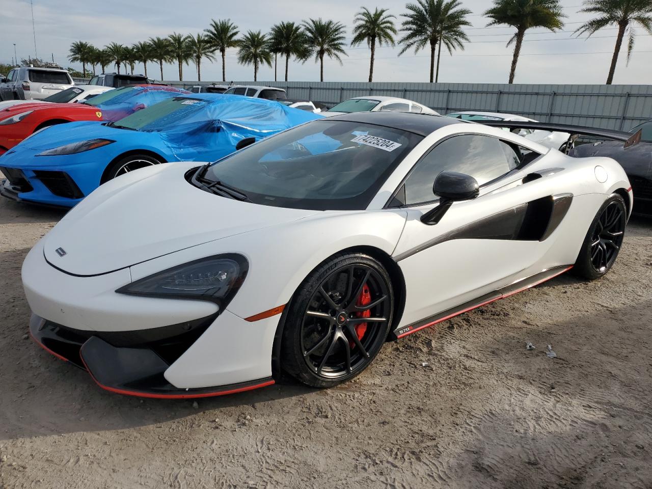 SBM13DAA8HW001701 2017 Mclaren Automotive 570S