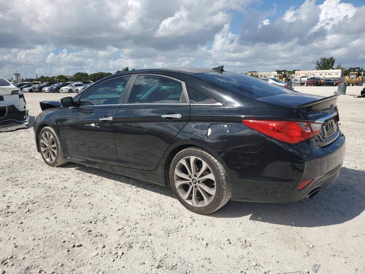 5NPEC4AB6EH913179 2014 Hyundai Sonata Se