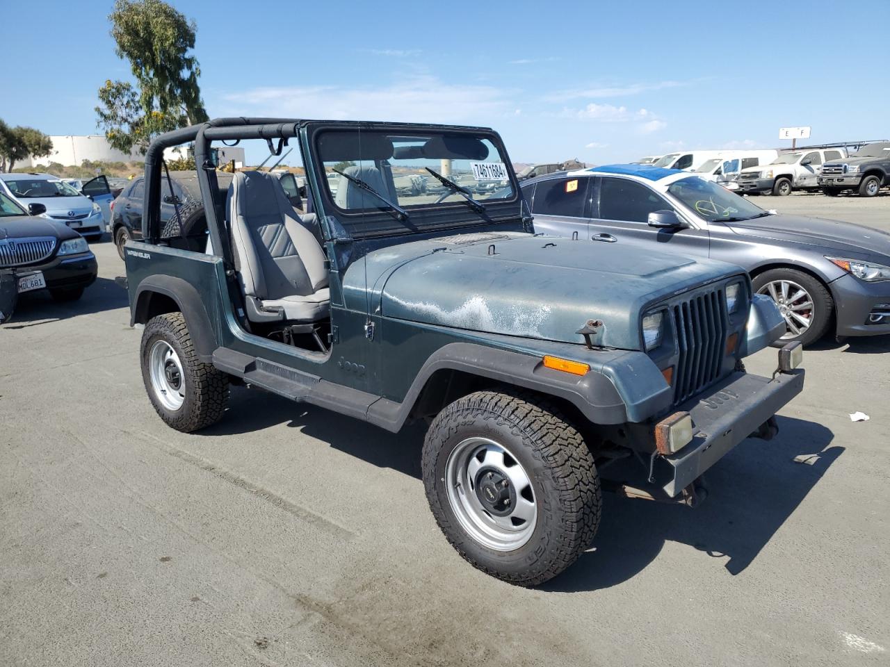 1994 Jeep Wrangler / Yj Se VIN: 1J4FY29S0RP422853 Lot: 74611684