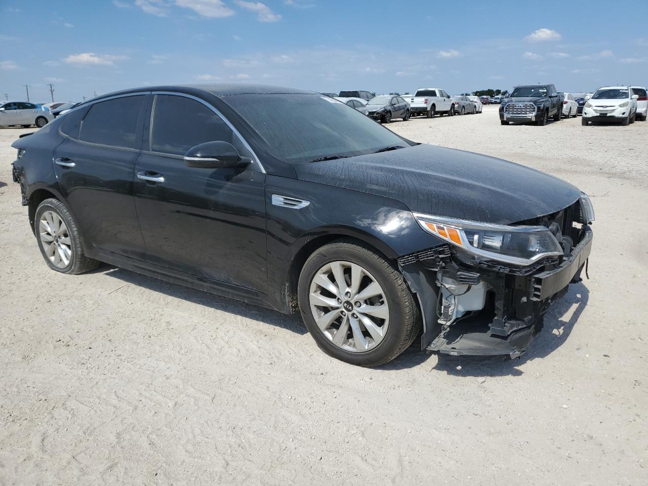 2018 Kia Optima Lx VIN: 5XXGT4L3XJG269447 Lot: 74984084