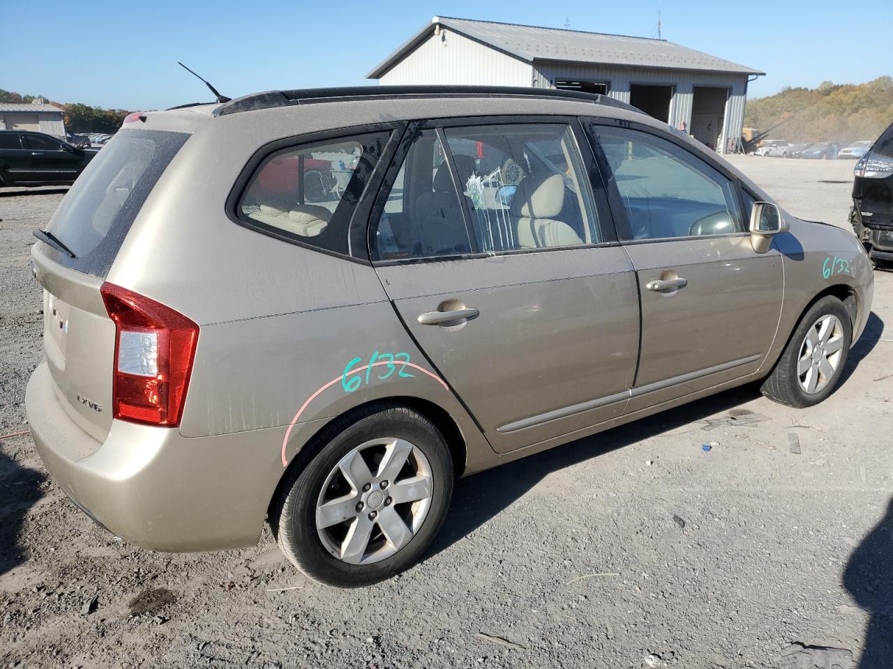 2008 Kia Rondo Lx VIN: KNAFG526587163196 Lot: 76804814