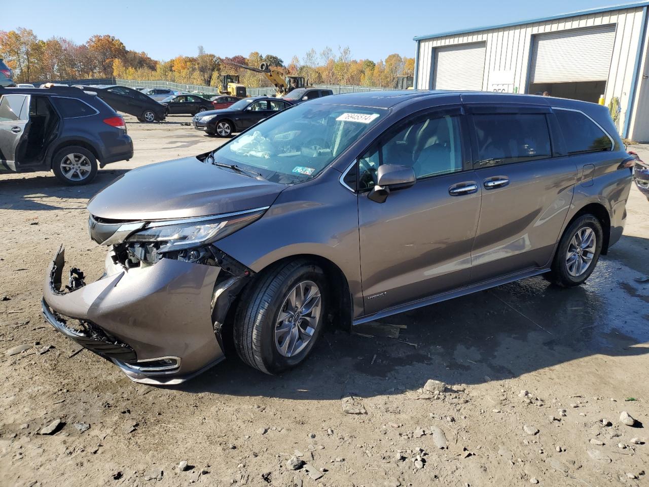 5TDYSKFC9MS013245 2021 Toyota Sienna Xle