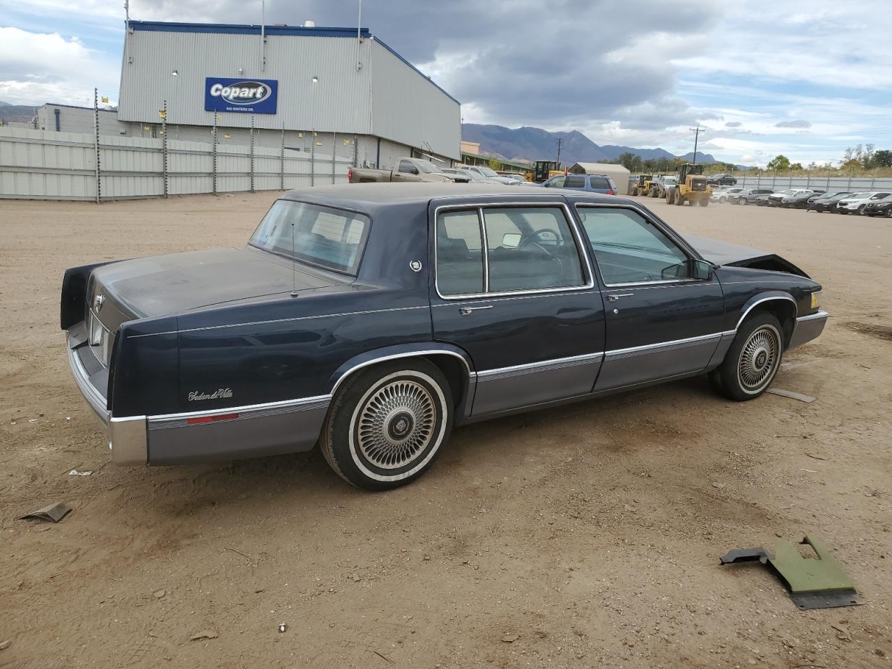 1990 Cadillac Deville VIN: 1G6CD5338L4376482 Lot: 76513224