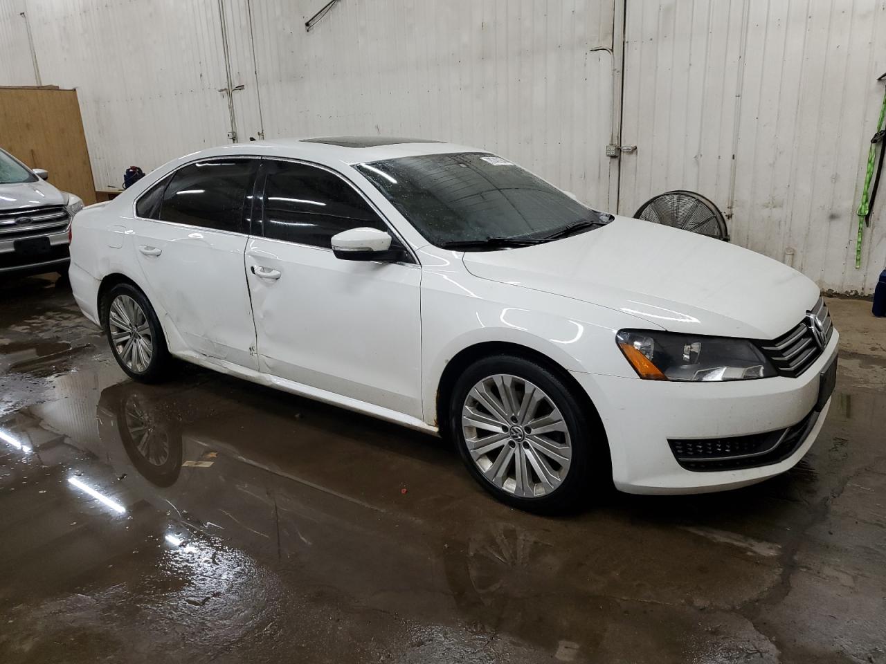 1VWBP7A30DC021857 2013 Volkswagen Passat Se