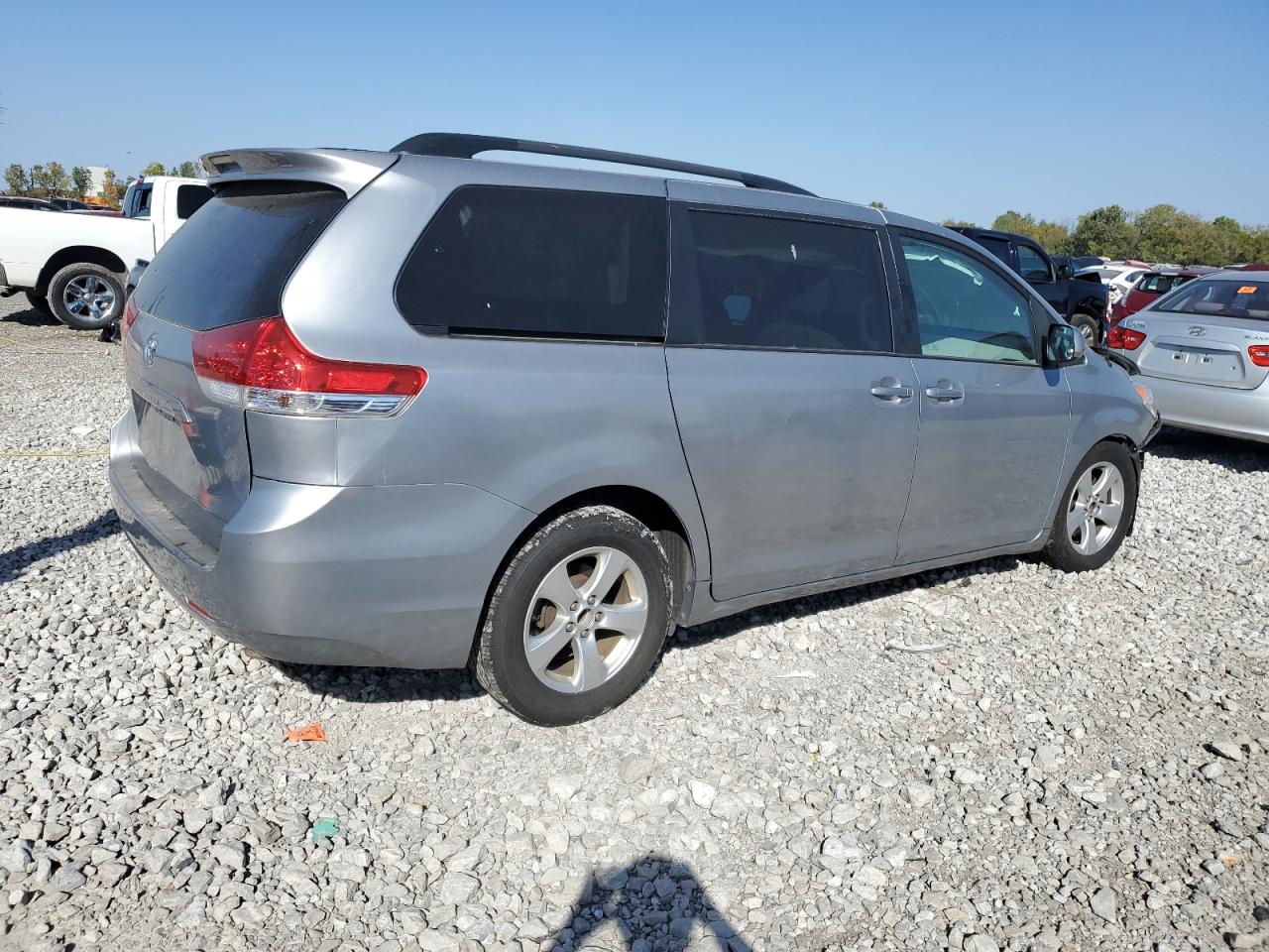 5TDKK3DC3DS364523 2013 Toyota Sienna Le