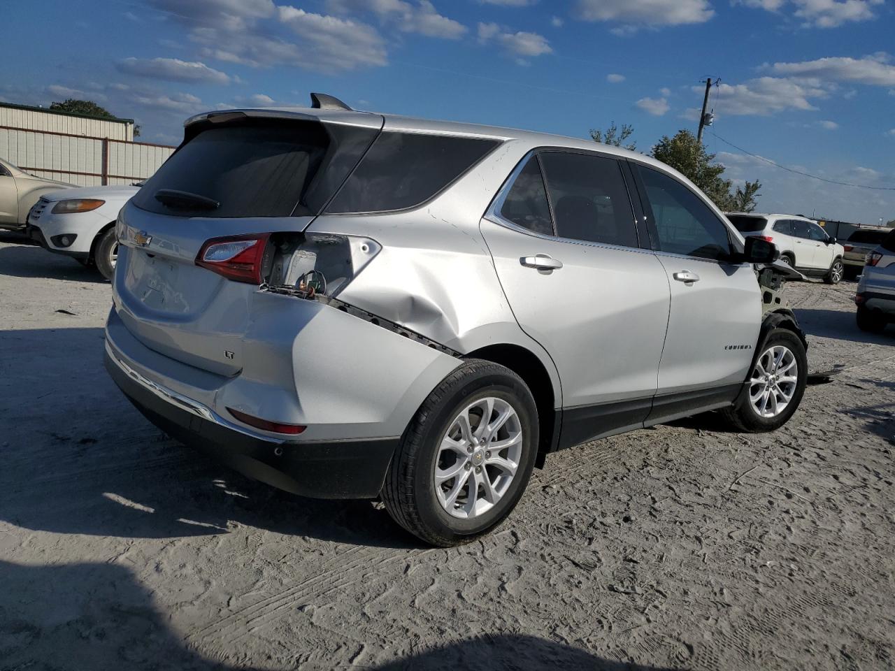 2020 Chevrolet Equinox Lt VIN: 3GNAXKEV9LS617806 Lot: 77800824