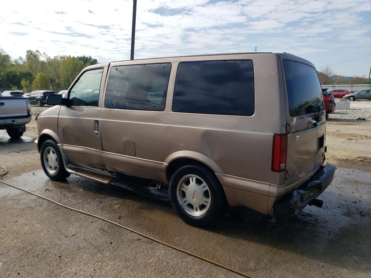 2003 GMC Safari Xt VIN: 1GKDM19X23B509936 Lot: 74630664