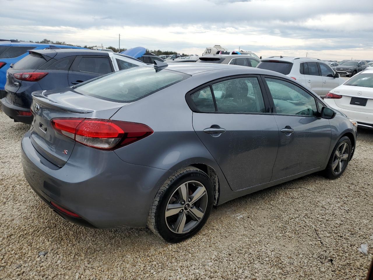 2018 Kia Forte Lx VIN: 3KPFL4A70JE246883 Lot: 77747024