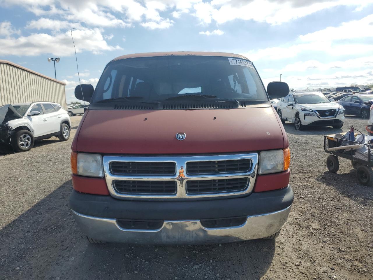 2B5WB35Y72K119680 2002 Dodge Ram Wagon B3500