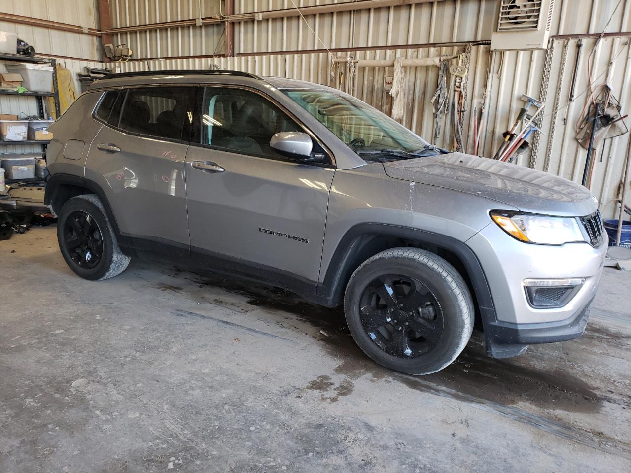 3C4NJCBB7JT410902 2018 Jeep Other