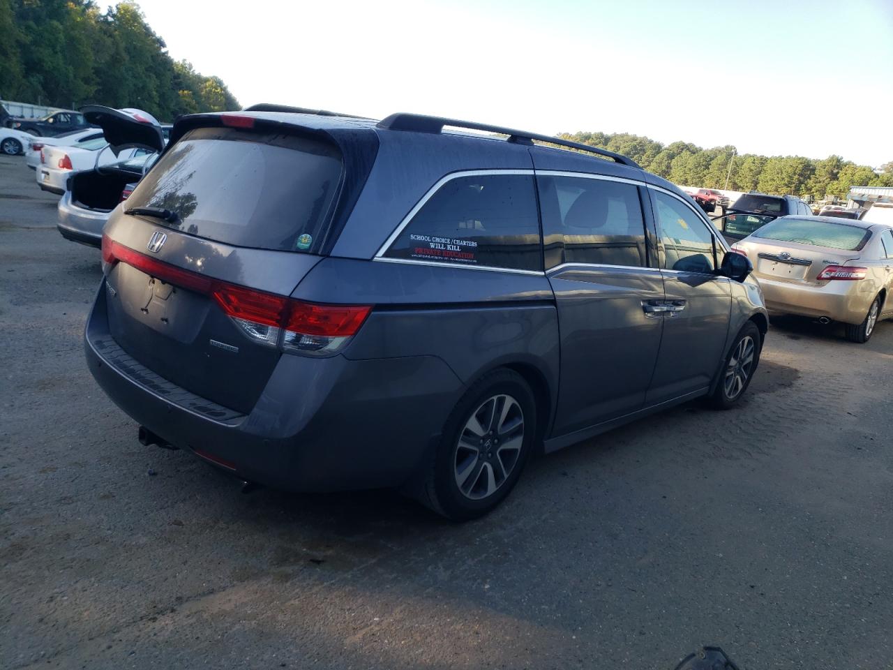 2015 Honda Odyssey Touring VIN: 5FNRL5H96FB022464 Lot: 73555184