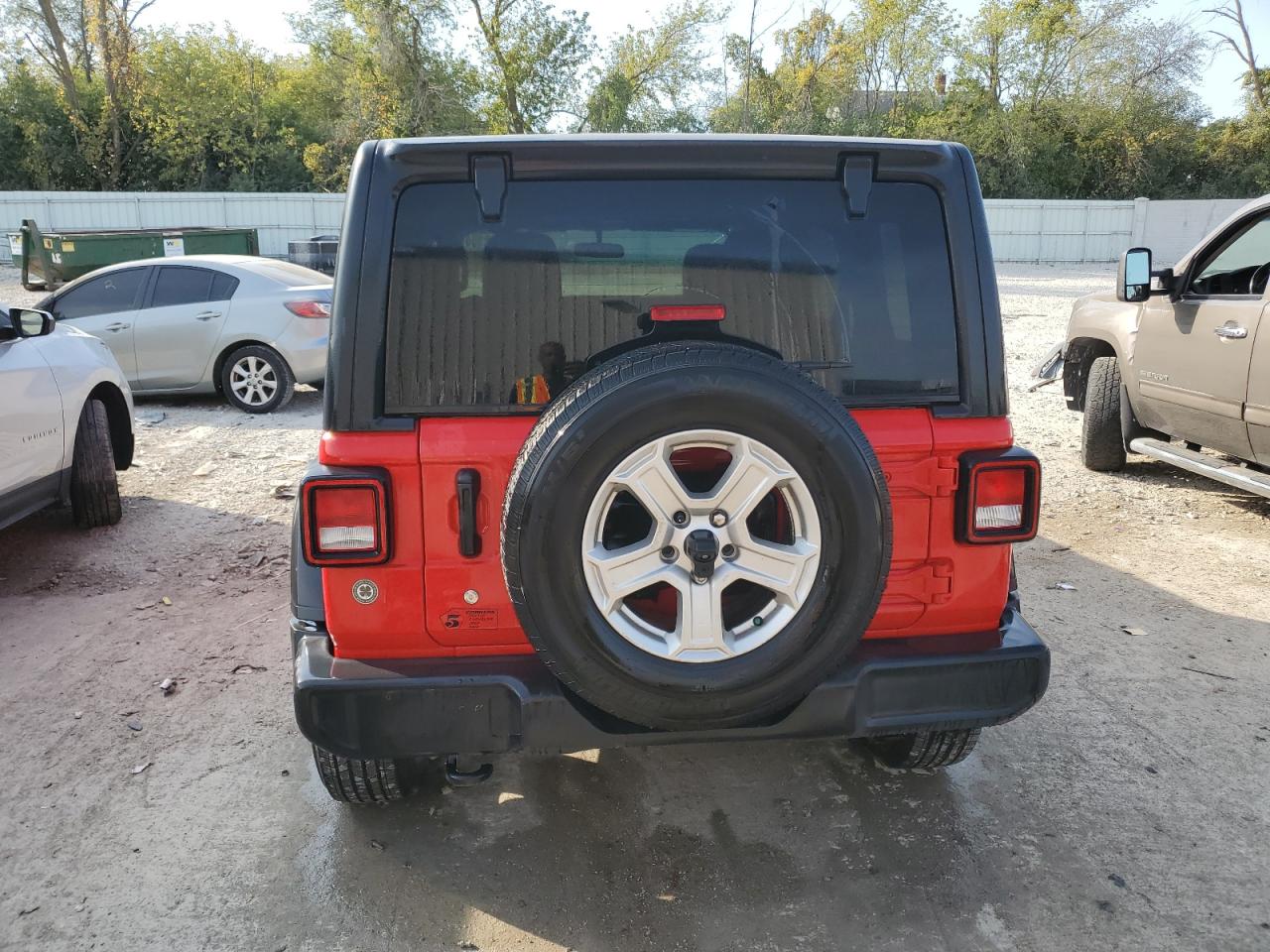 2018 Jeep Wrangler Unlimited Sport VIN: 1C4HJXDG1JW105130 Lot: 74062104