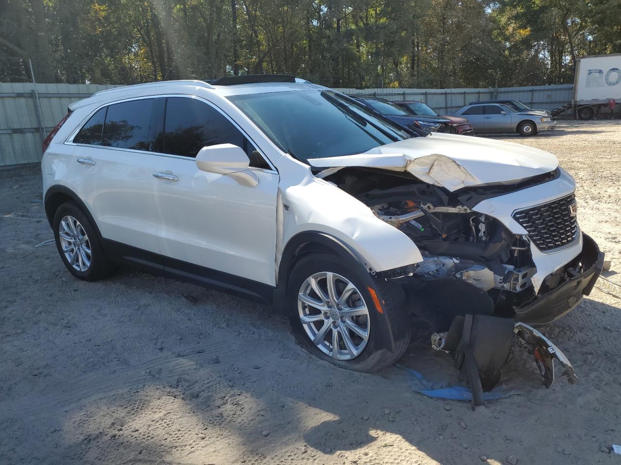 1GYAZAR45KF110798 2019 Cadillac Xt4 Luxury