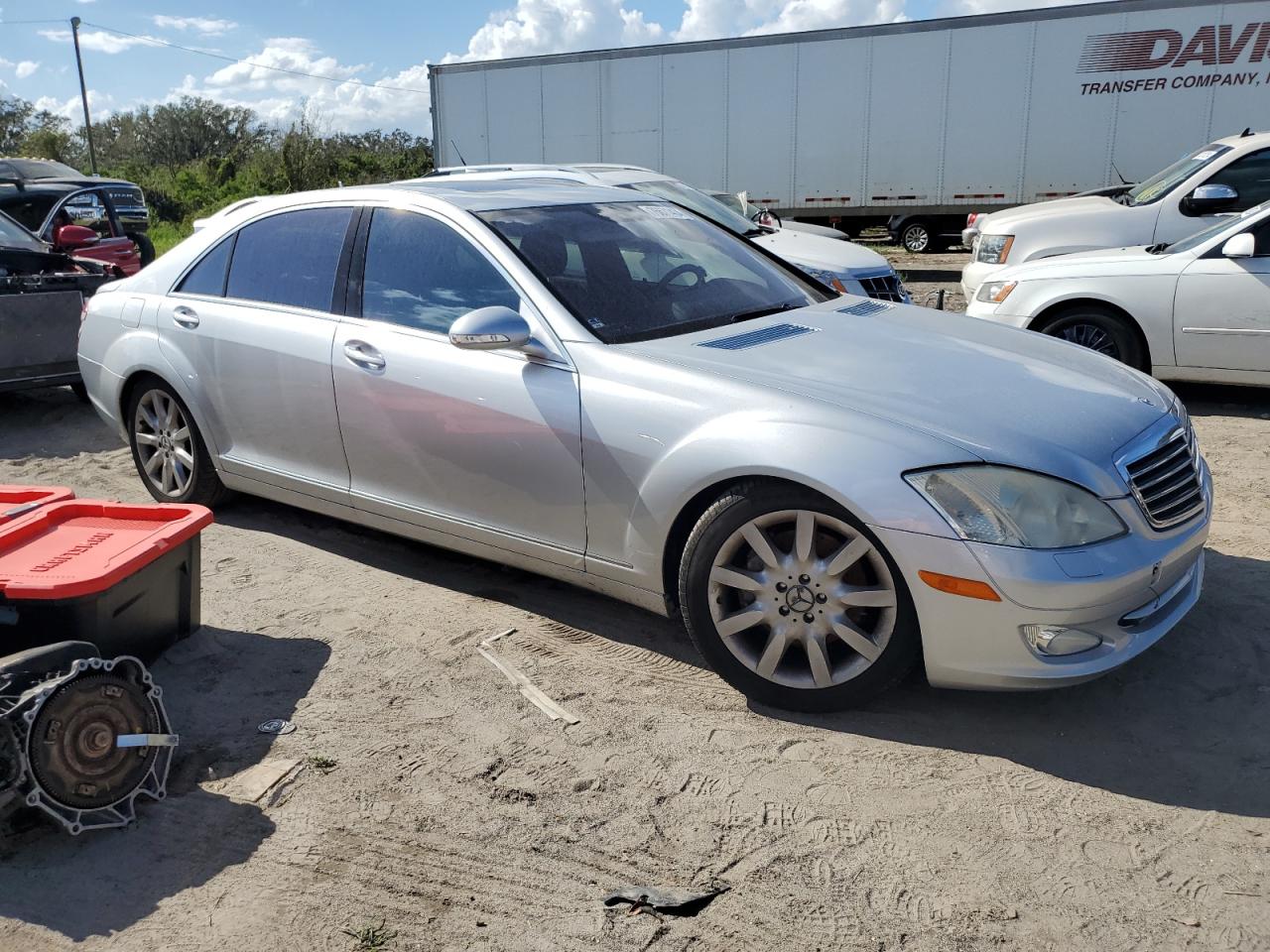 2007 Mercedes-Benz S 550 VIN: WDDNG71XX7A050369 Lot: 76671434