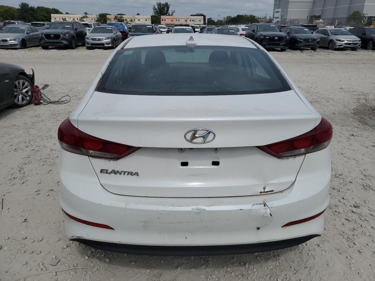 5NPD84LF2JH328087 2018 Hyundai Elantra Sel