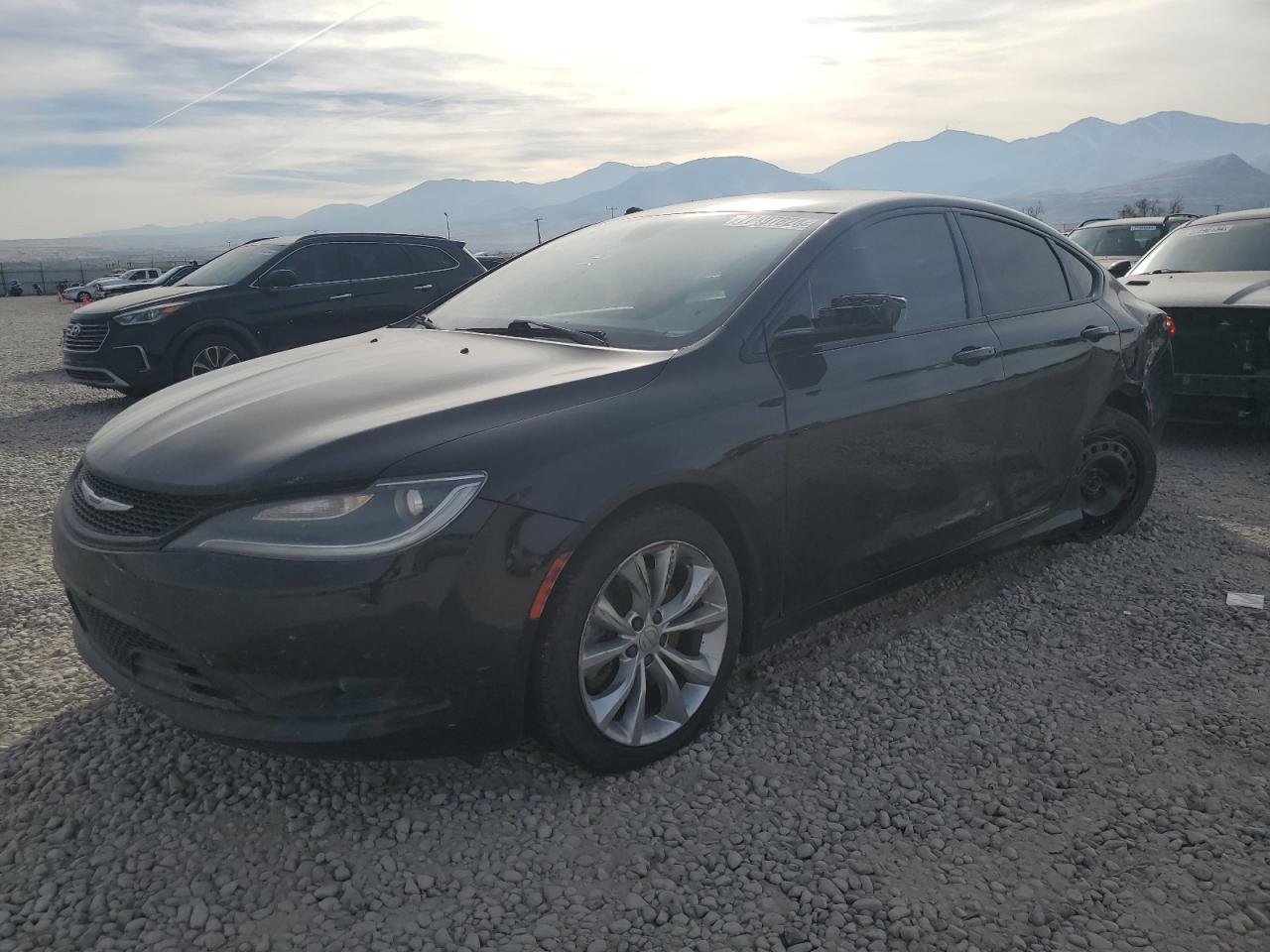 2015 Chrysler 200 S VIN: 1C3CCCDG2FN540611 Lot: 77497824