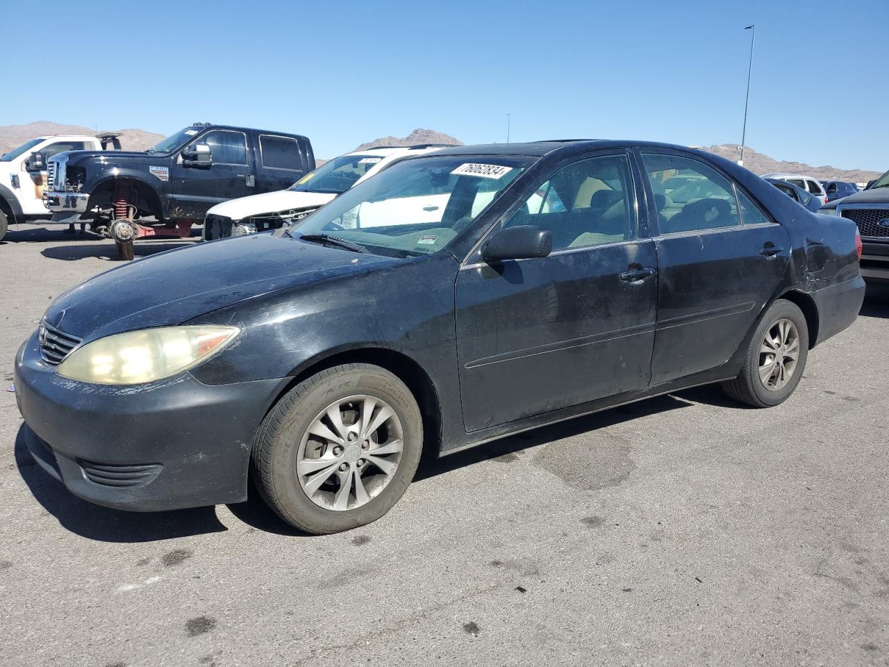 2005 Toyota Camry Le VIN: 4T1BF32K55U082682 Lot: 76062834