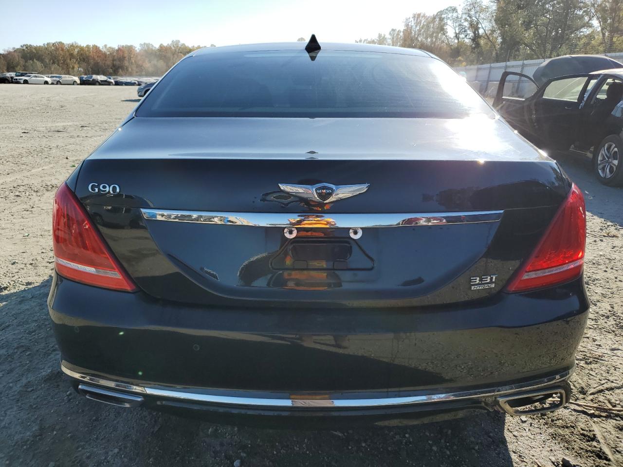 KMHG34JA9JU043049 2018 Genesis G90 Premium