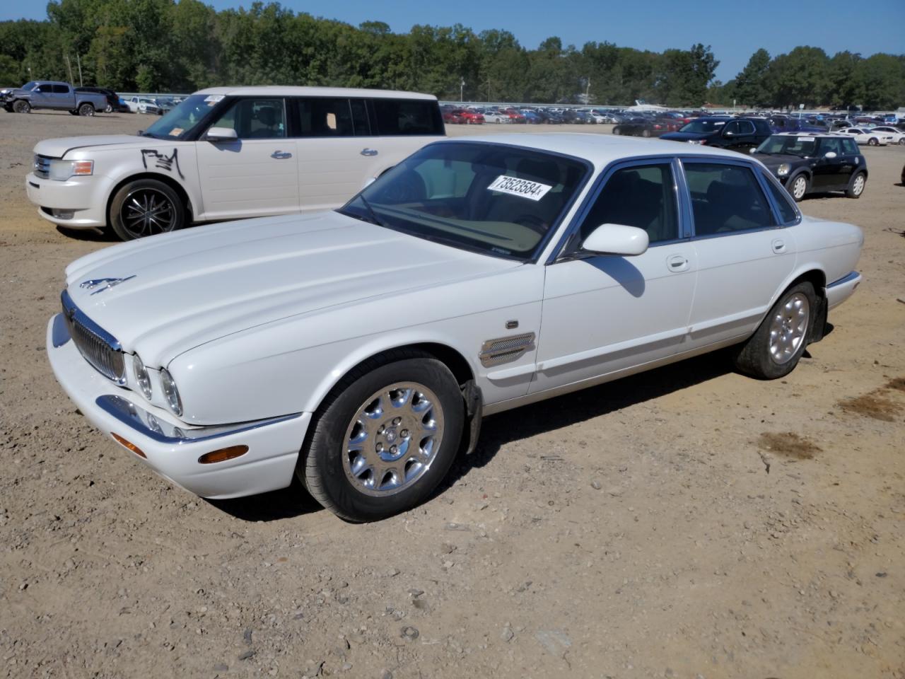 SAJDA14C2YLF11720 2000 Jaguar Xj8