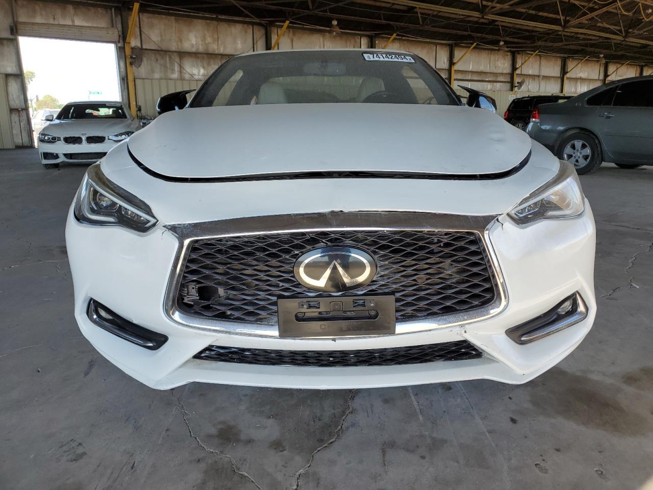 JN1EV7EK4HM361300 2017 Infiniti Q60 Premium