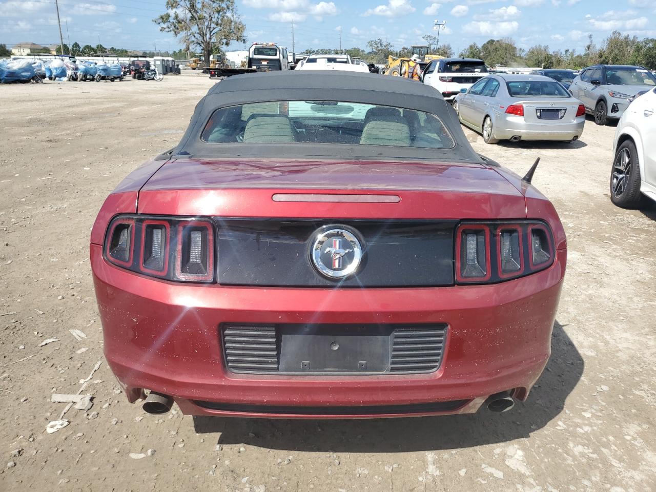 1ZVBP8EM8E5222582 2014 Ford Mustang