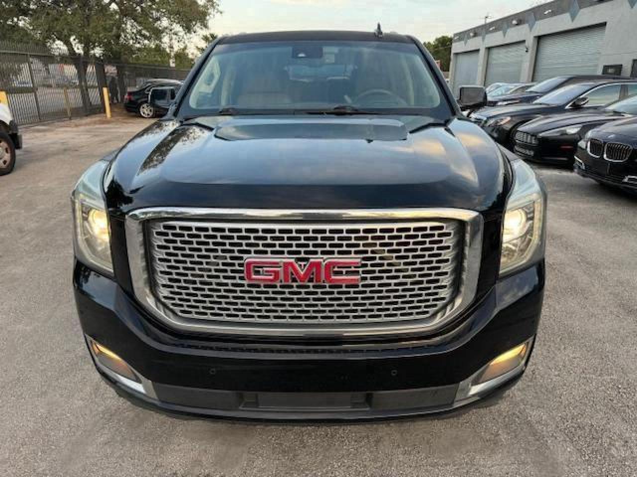 1GKS1JKJ0FR715158 2015 GMC Yukon Xl Denali