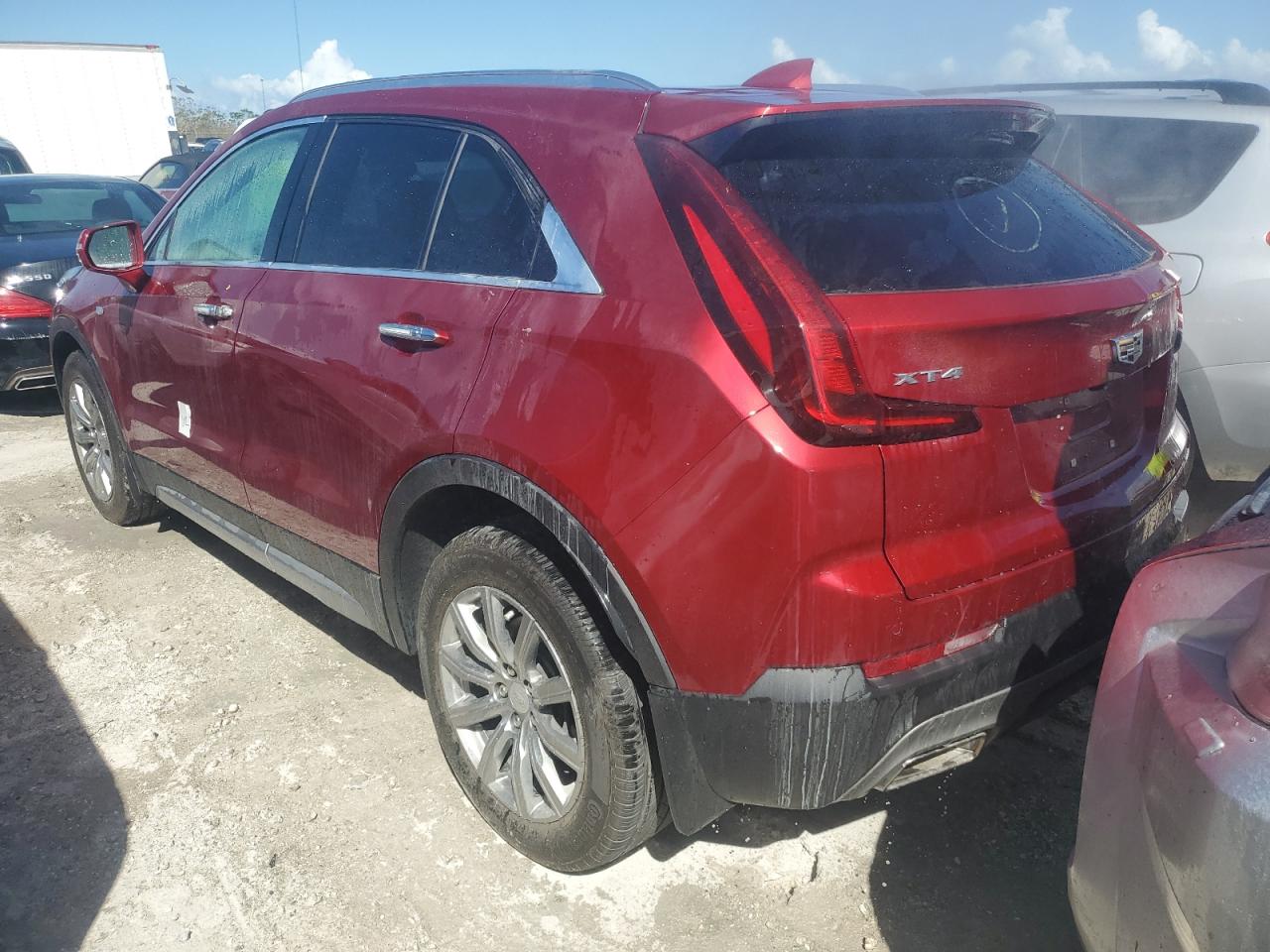 1GYFZCR41MF018334 2021 Cadillac Xt4 Premium Luxury