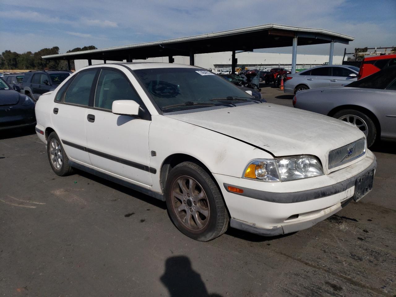 YV1VS2554YF477968 2000 Volvo S40