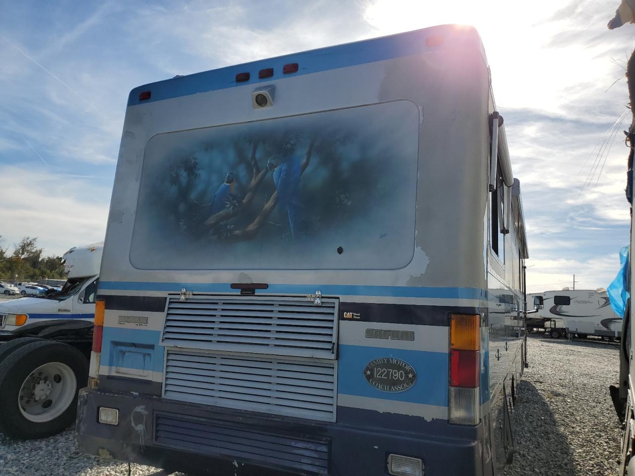 4SLA8EN28V1109411 1997 Safari Motorhome