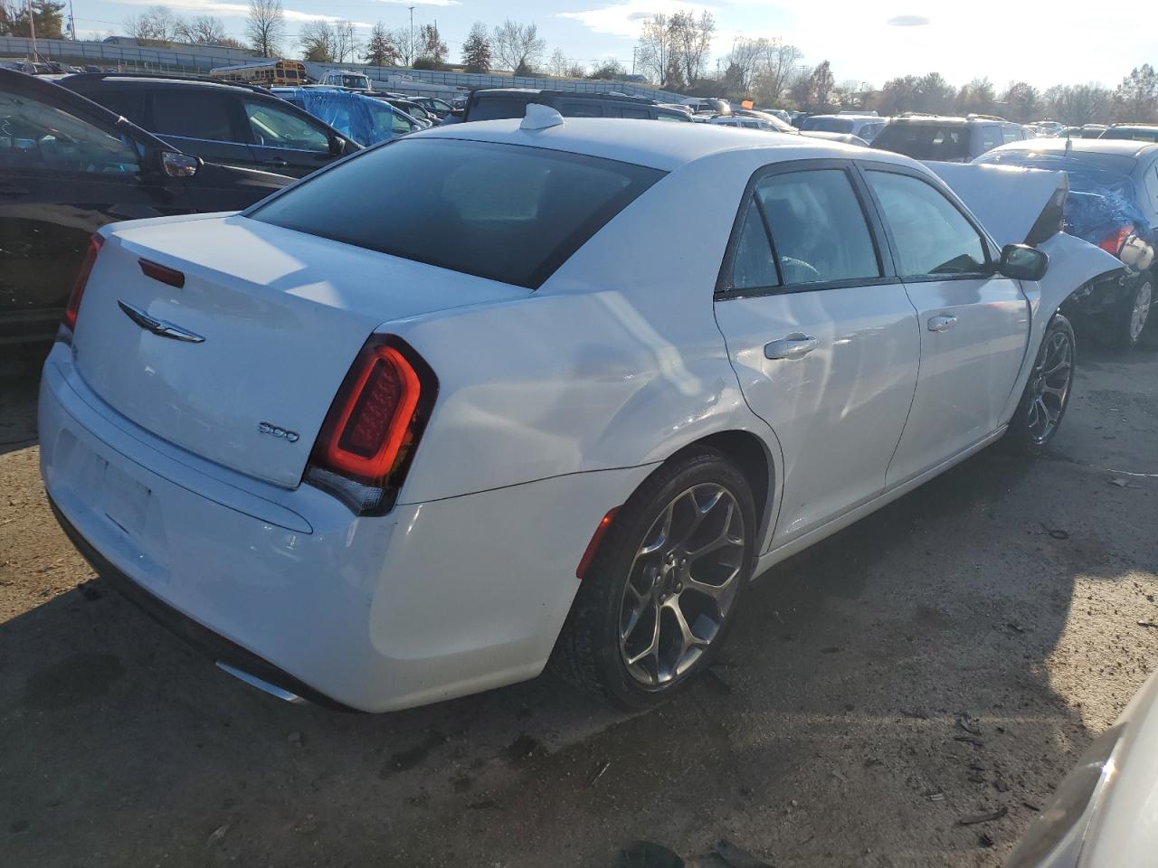 2018 Chrysler 300 Touring VIN: 2C3CCAAG6JH301993 Lot: 77683273