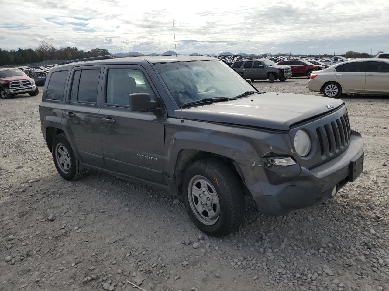 1C4NJPBB2ED766810 2014 Jeep Patriot Sport