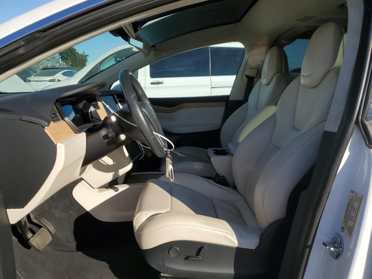 5YJXCAE21KF162939 2019 Tesla Model X