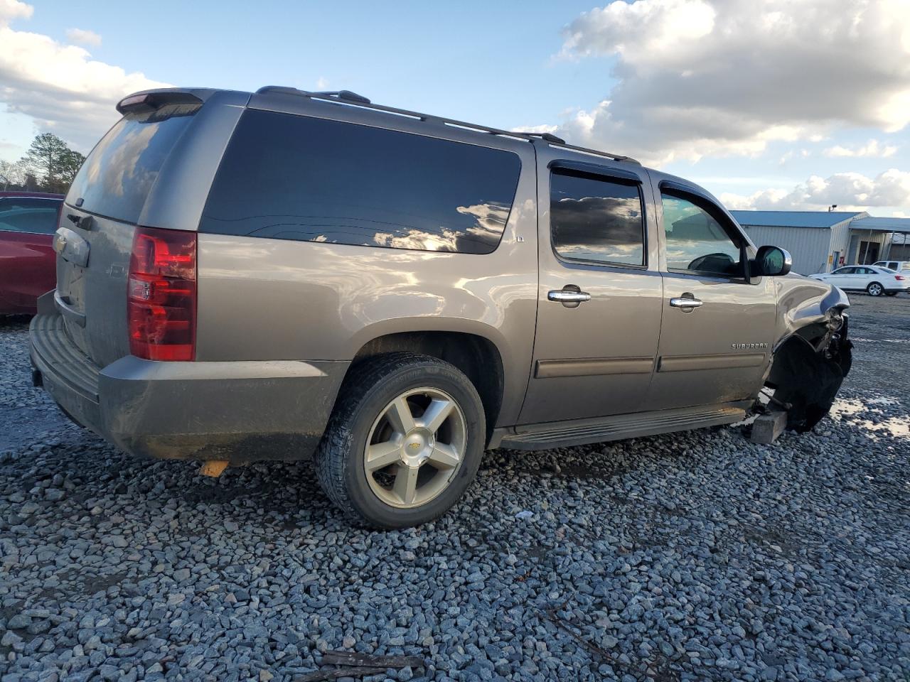 2014 Chevrolet Suburban C1500 Lt VIN: 1GNSCJE01ER156217 Lot: 81288214