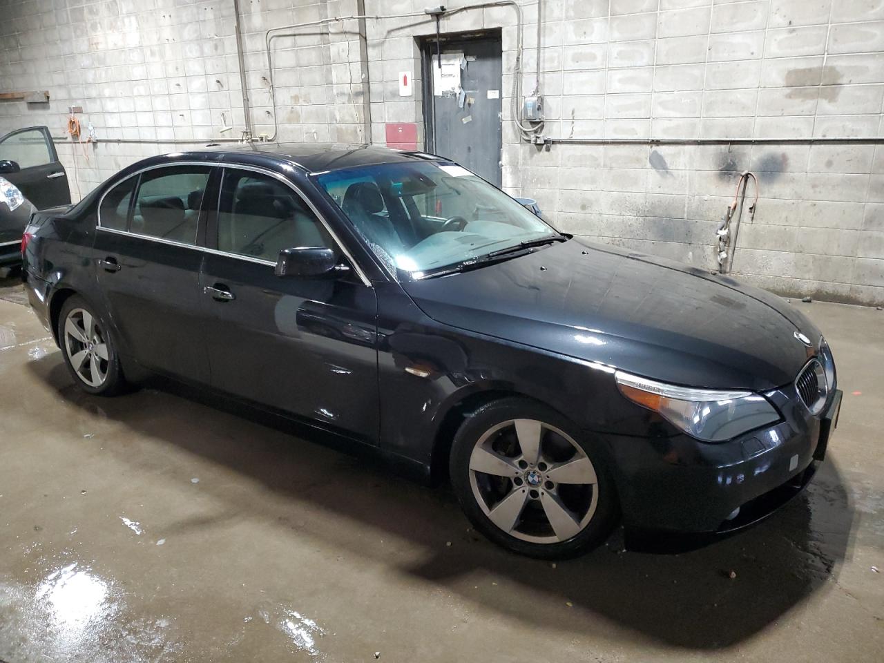 WBANF735X7CU28748 2007 BMW 530 Xi