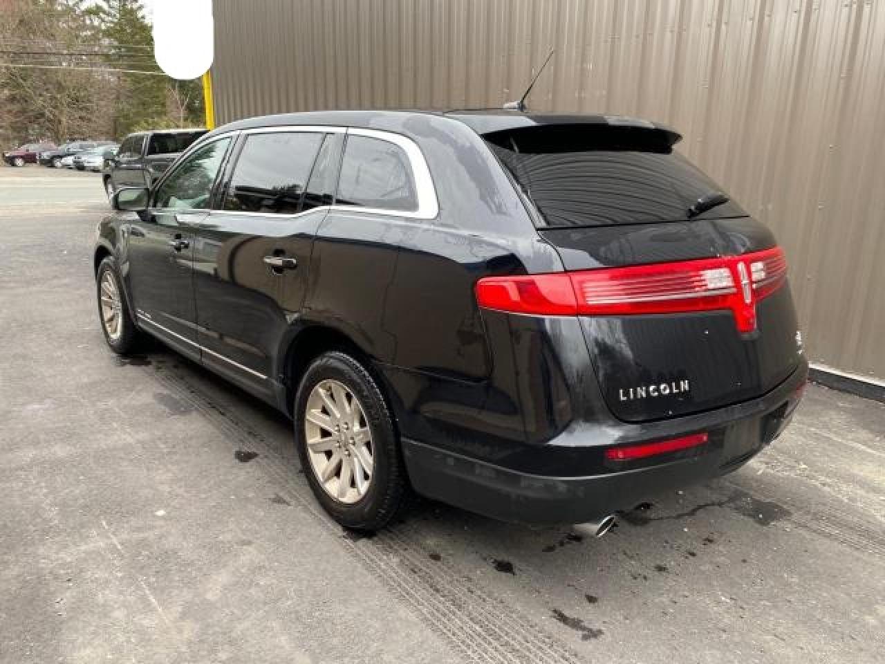 2LMHJ5NK0GBL00069 2016 Lincoln Mkt