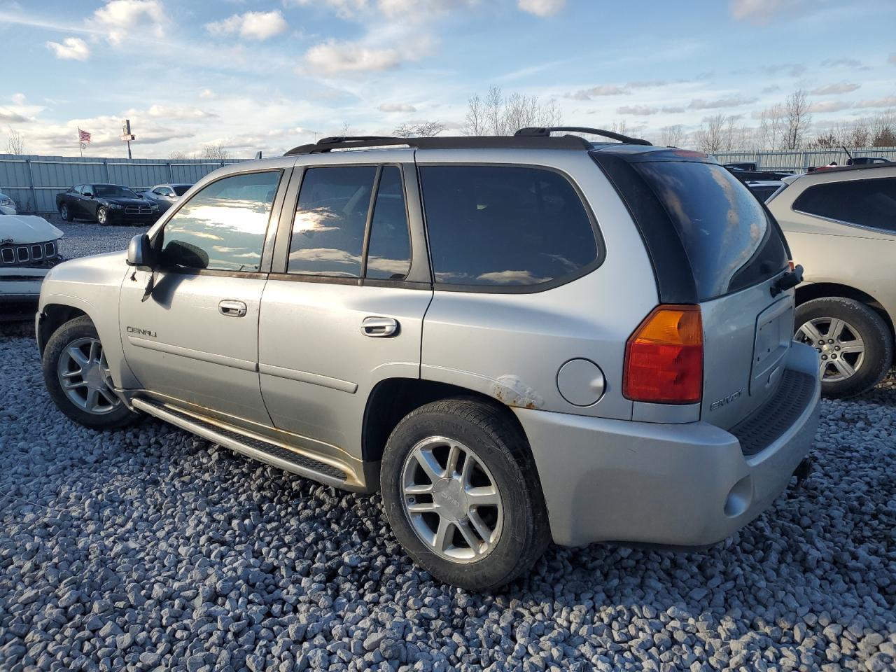 2008 GMC Envoy Denali VIN: 1GKET63MX82140897 Lot: 82368834