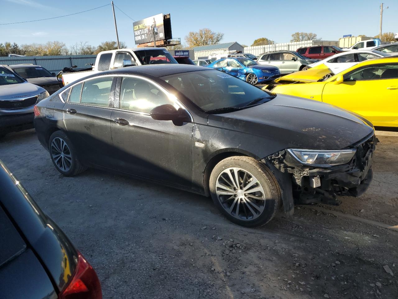 2018 Buick Regal Essence VIN: W04GP6SX4J1074633 Lot: 79262944