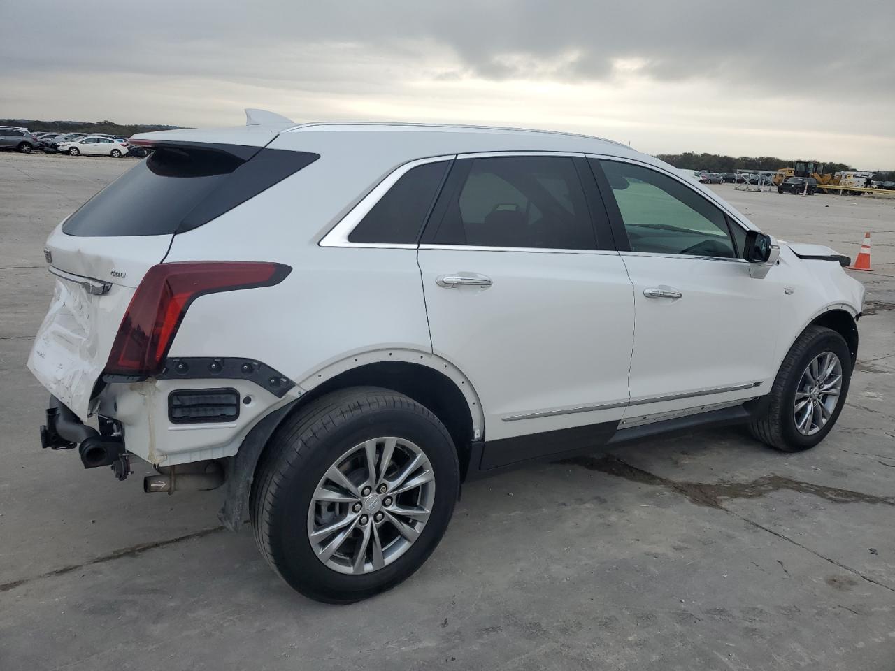 1GYKNDRS8MZ143697 2021 Cadillac Xt5 Premium Luxury