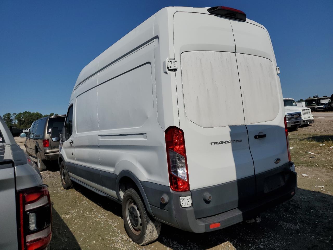 1FTYR2XM4JKA57062 2018 Ford Transit T-250